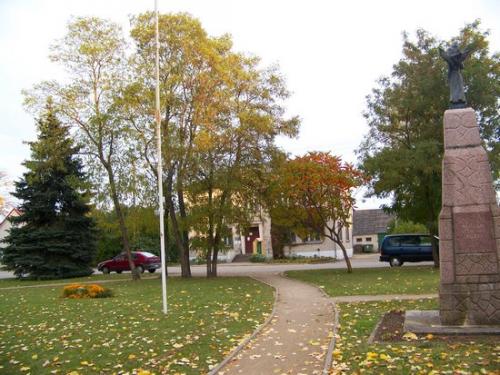 Buntes Herbstlaub (100_0223.JPG) wird geladen. Eindrucksvolle Fotos aus Lettland erwarten Sie.